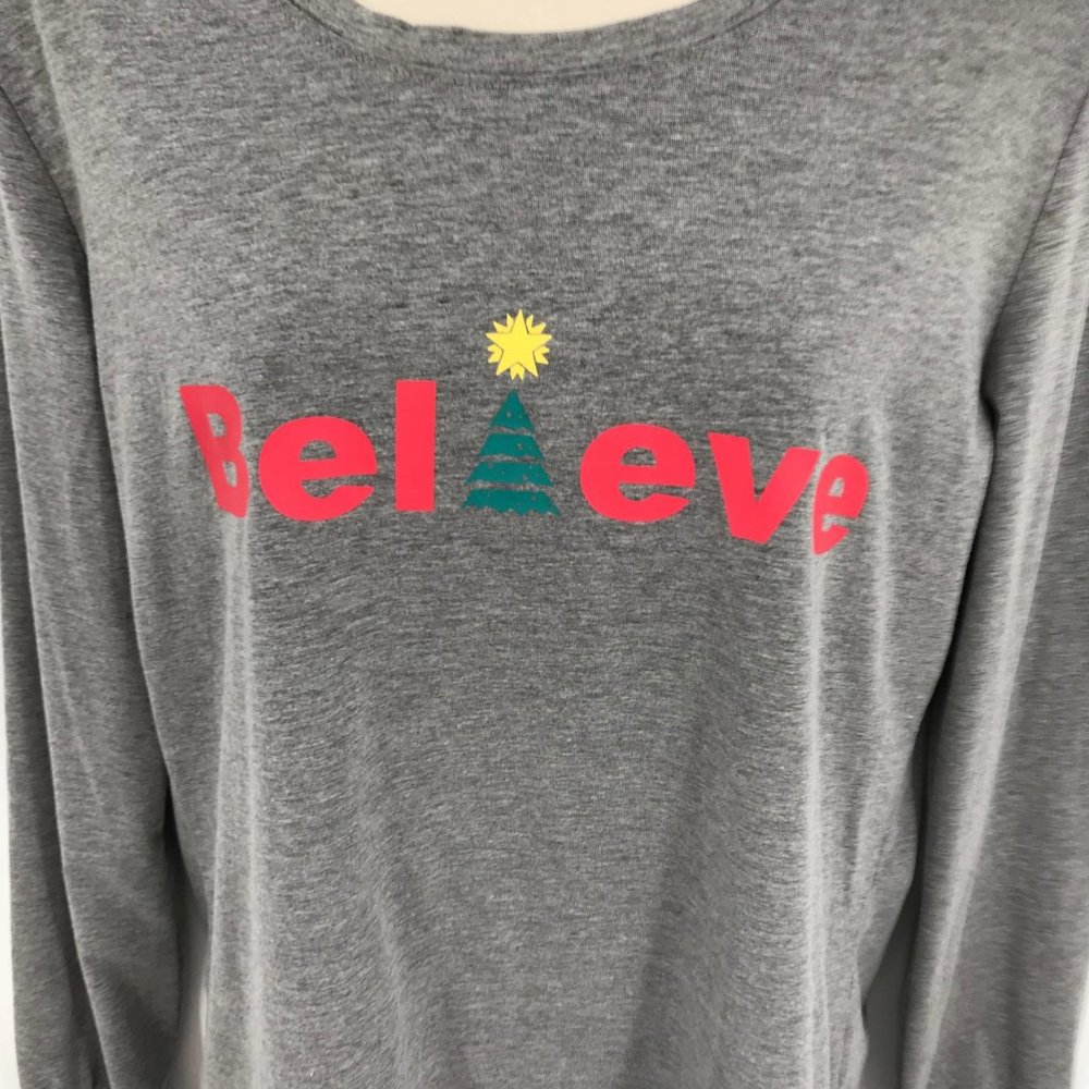 NWOT Pat Pat Christmas Believe Graphic Tee M - Picture 2 of 6